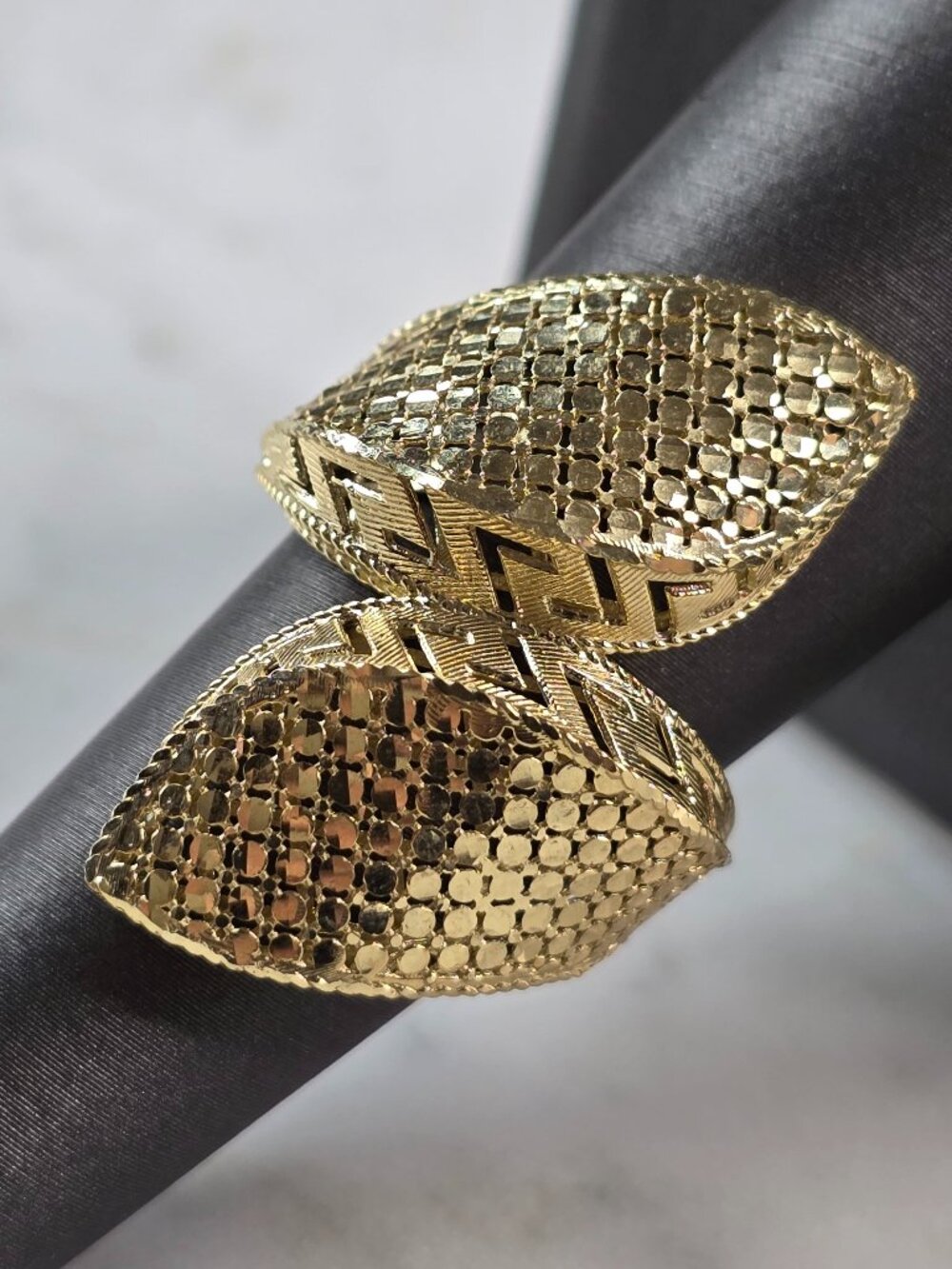 Womens 10K Yellow Gold Modernist Filigree Ring 3.4g E1969